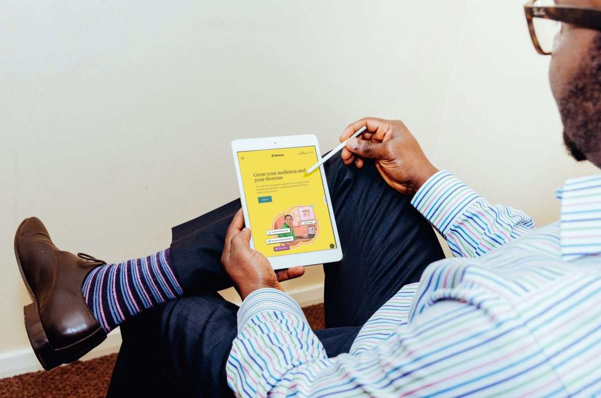 How Brand Refresh Services Help Navigate Internal Brand Fatigue