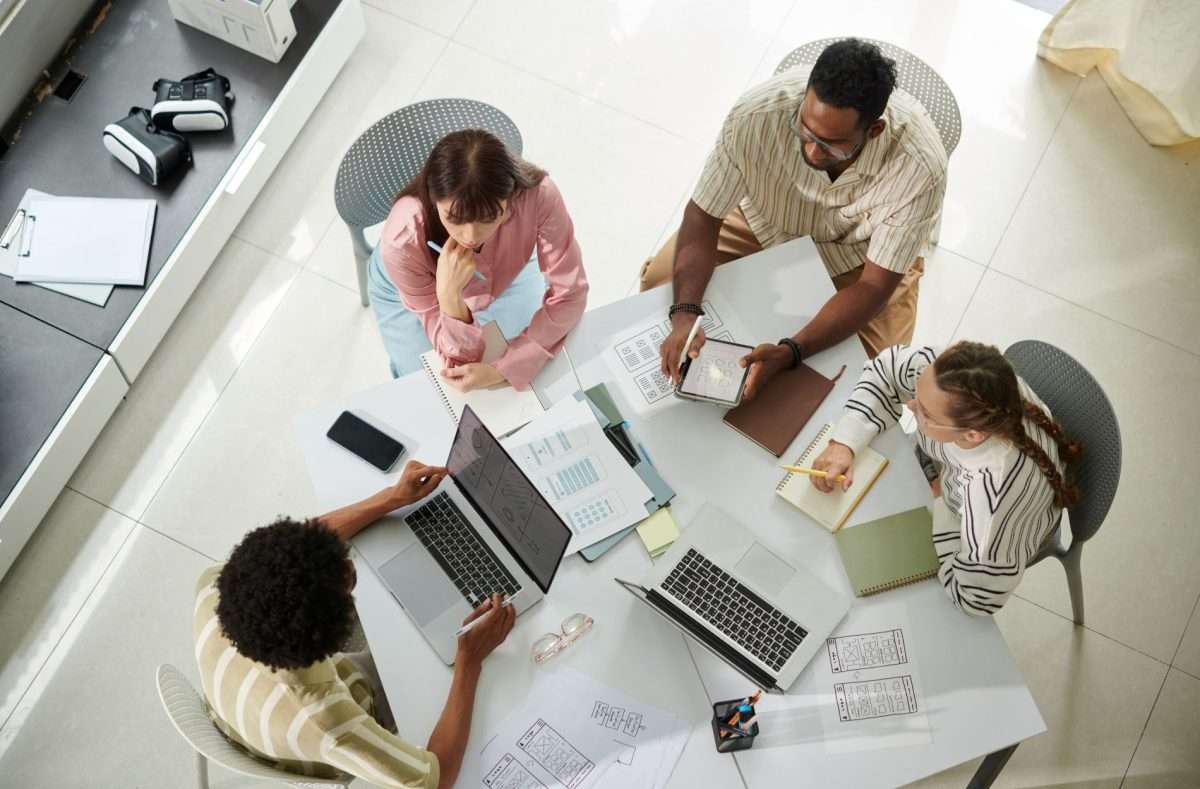 The Role of a Brand Identity Consultant in Fixing Mixed Signals